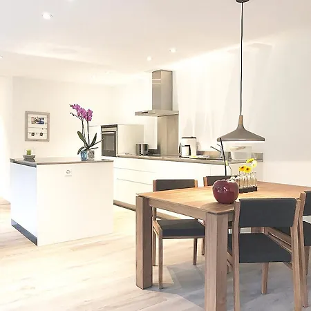 Escape 52 Boutique Apartment